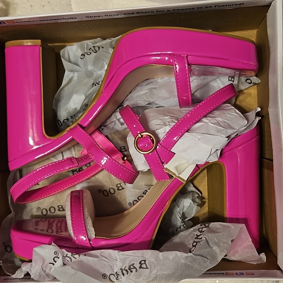 Pink heels - Picture 3 of 4